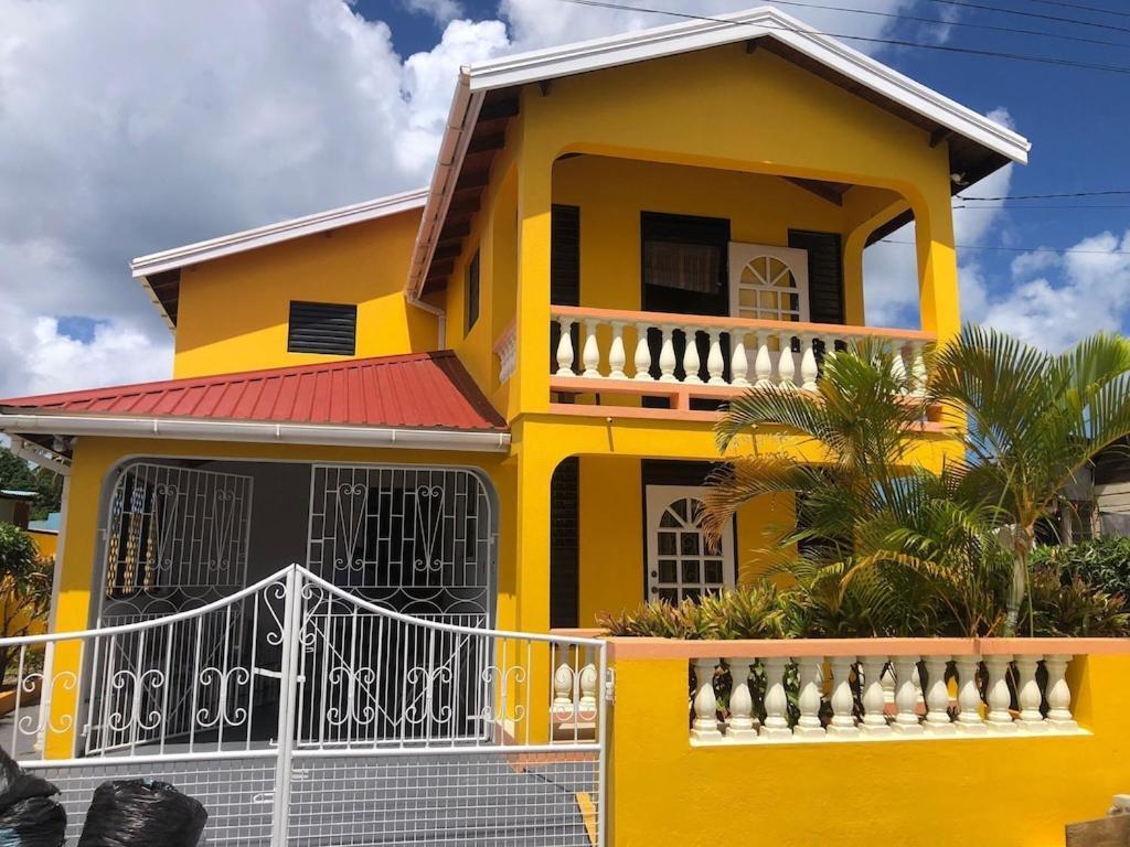 הוילה ברידג'טאון Donamae 2 Story Barbados House מראה חיצוני תמונה