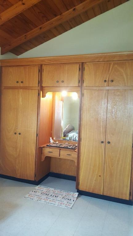 הוילה ברידג'טאון Donamae 2 Story Barbados House מראה חיצוני תמונה
