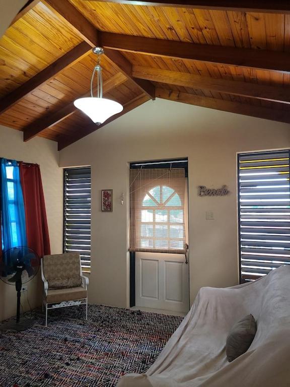 הוילה ברידג'טאון Donamae 2 Story Barbados House מראה חיצוני תמונה