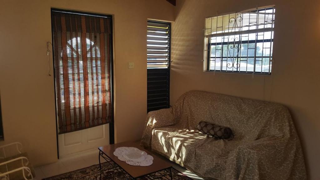 הוילה ברידג'טאון Donamae 2 Story Barbados House מראה חיצוני תמונה