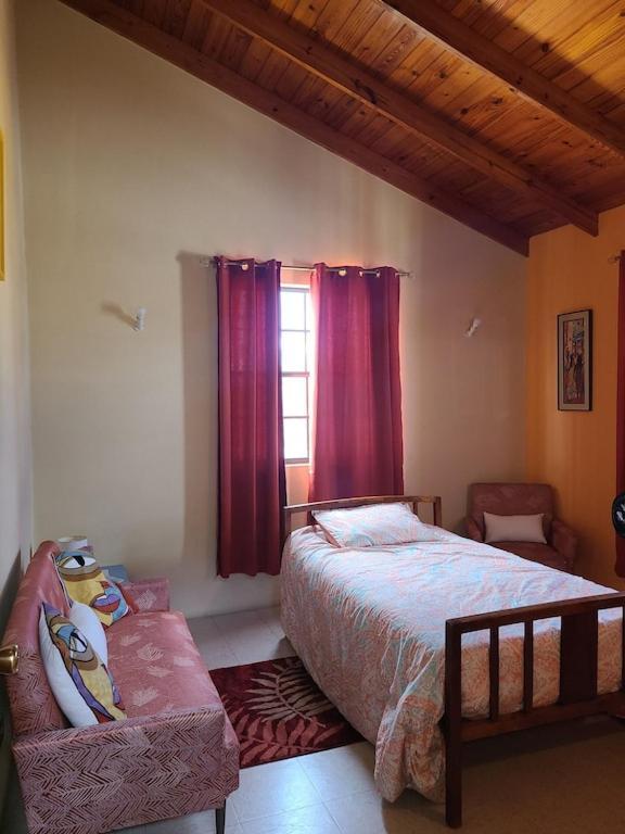הוילה ברידג'טאון Donamae 2 Story Barbados House מראה חיצוני תמונה