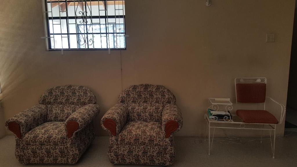 הוילה ברידג'טאון Donamae 2 Story Barbados House מראה חיצוני תמונה