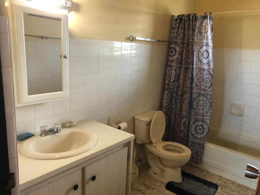 הוילה ברידג'טאון Donamae 2 Story Barbados House מראה חיצוני תמונה